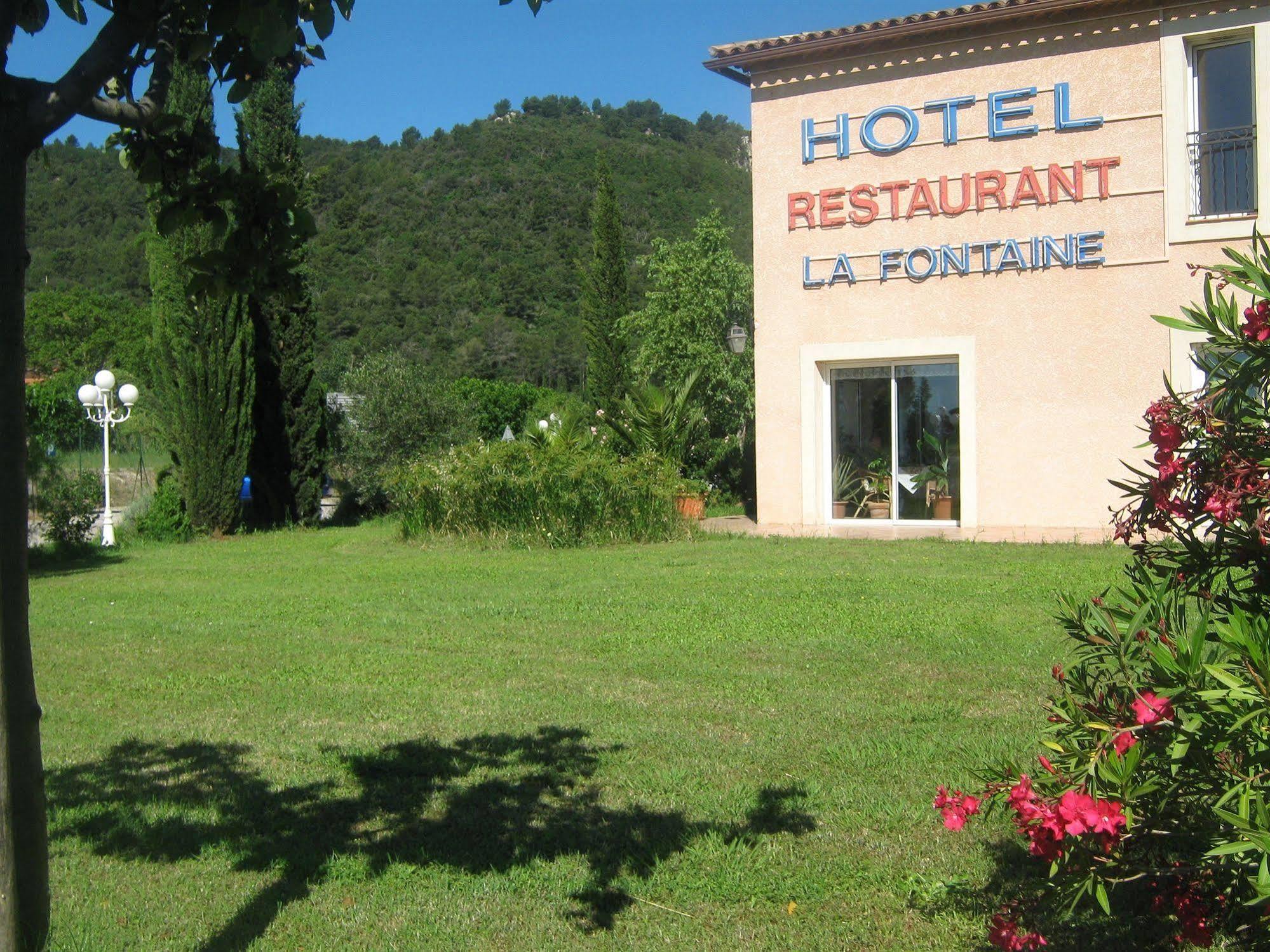 Hotel La Fontaine Vidauban Exterior foto